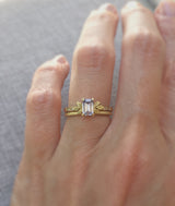 Cornflower Blue Sapphire Oak Ring